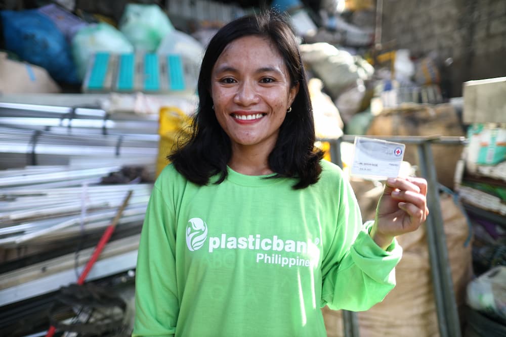 Sheilein Gano is a Plastic Bank collection member from Metro Manila, Philippines.